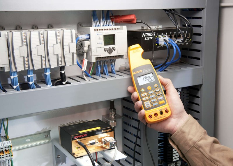 калибратор fluke 773 fluke