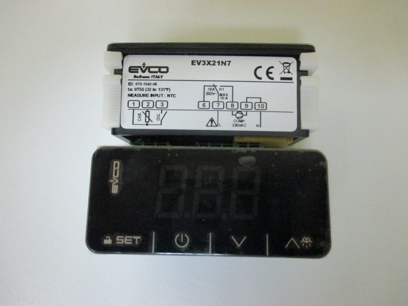 контроллер evco ev3904lm2gf