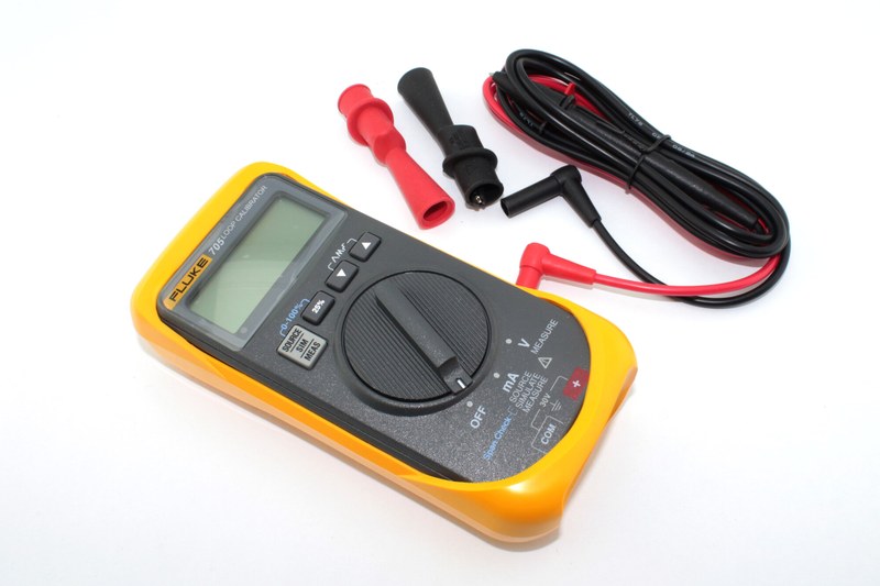 калибратор fluke 705