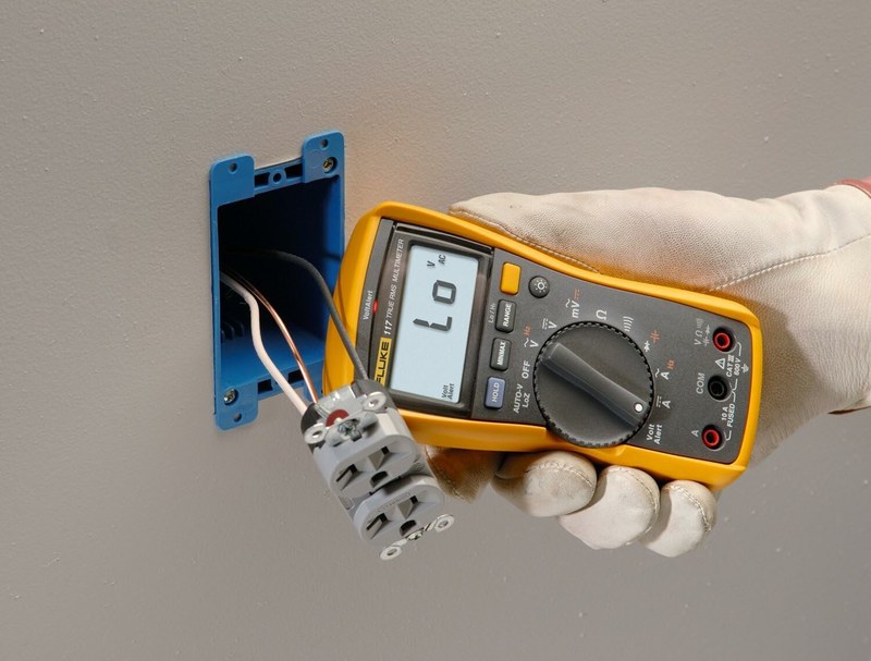 мультиметр цифровой fluke 117 600в 10a