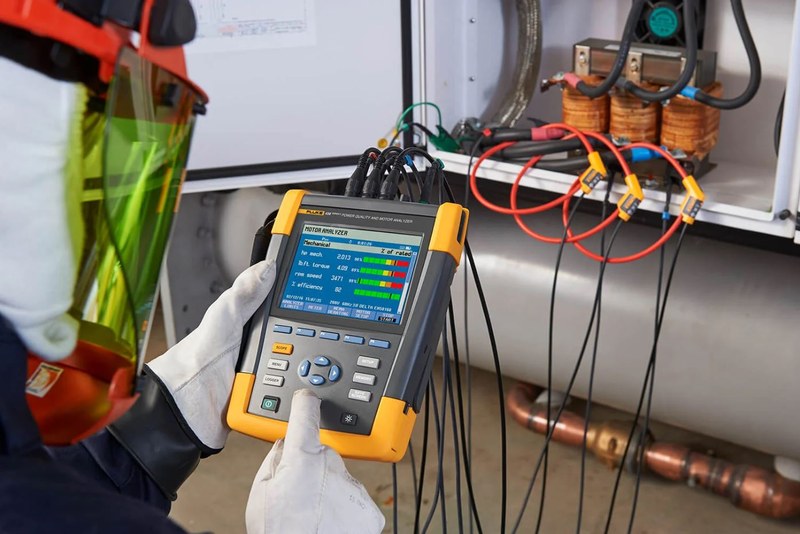 fluke 438
