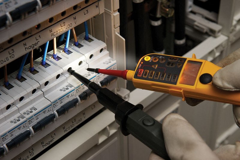 тестер пробник fluke t150