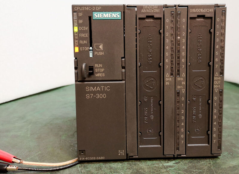 Приобретение контроллеров Simatic S7-300 в Новосибирске