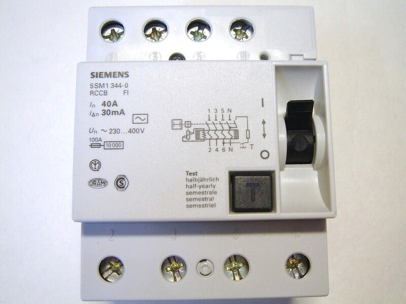 Устройства защитного отключения Siemens 5SM2322-6