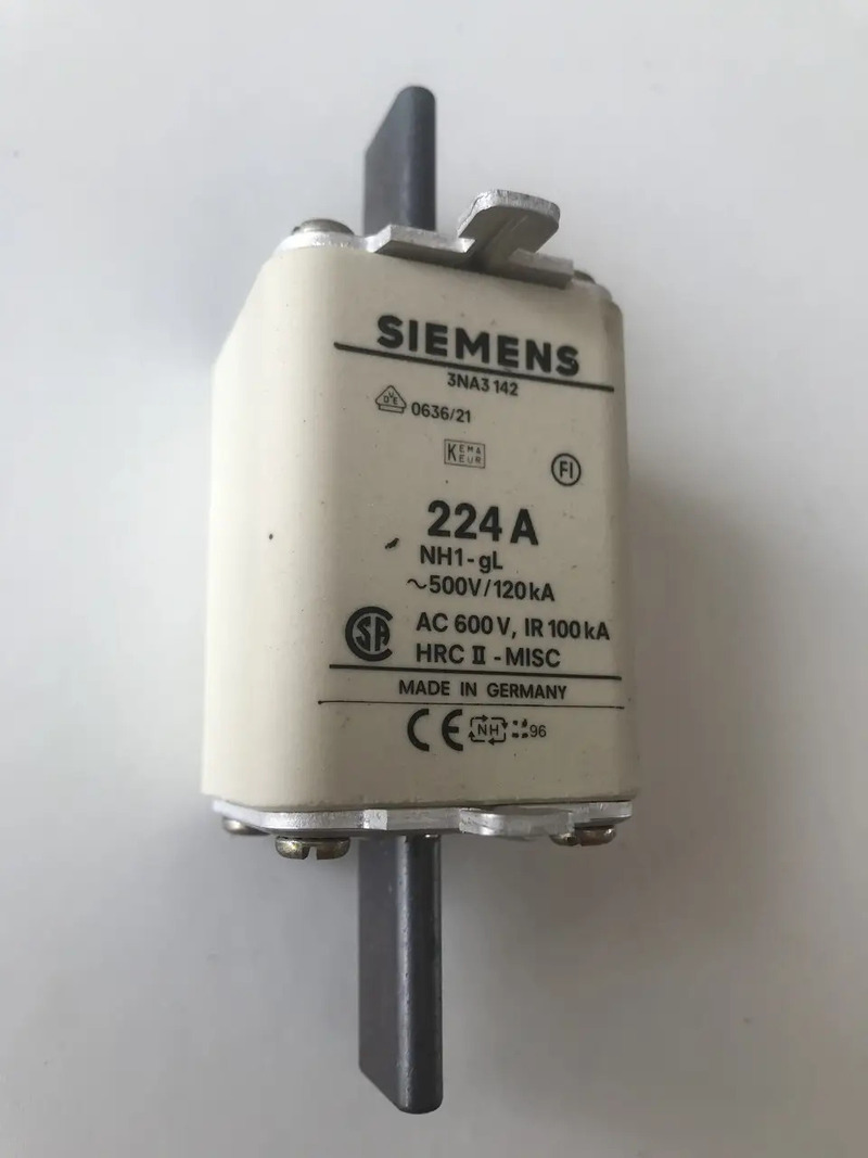 Предохранитель Siemens 3NA3 365-500А