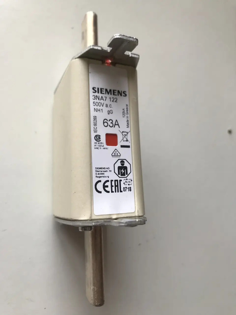 Предохранитель Siemens 3NA3 365-500А
