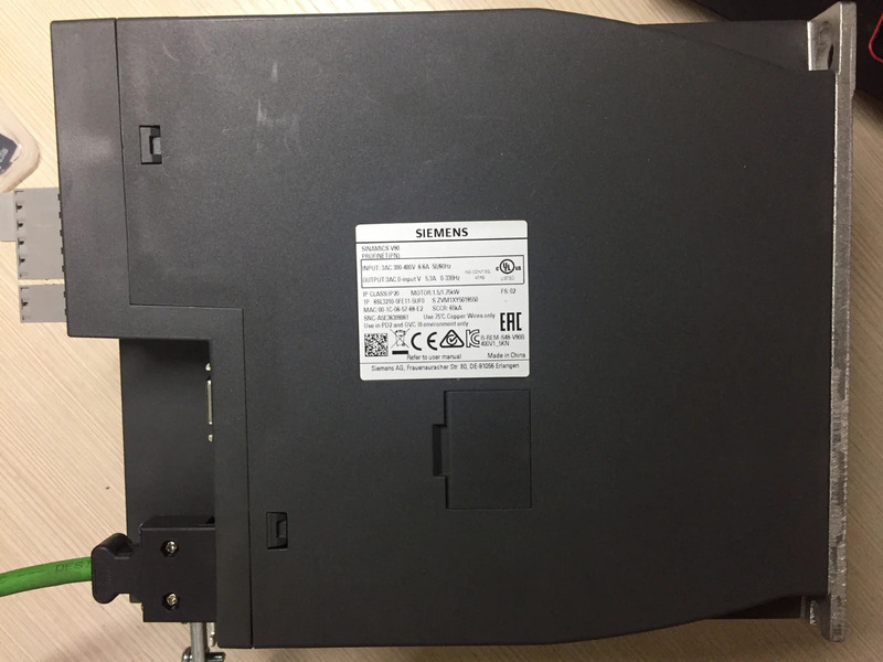 Преобразователь Siemens 6SL3210-5FE11-5UF0 Преобразователь Siemens 6SL3210-5FE11-5UF0