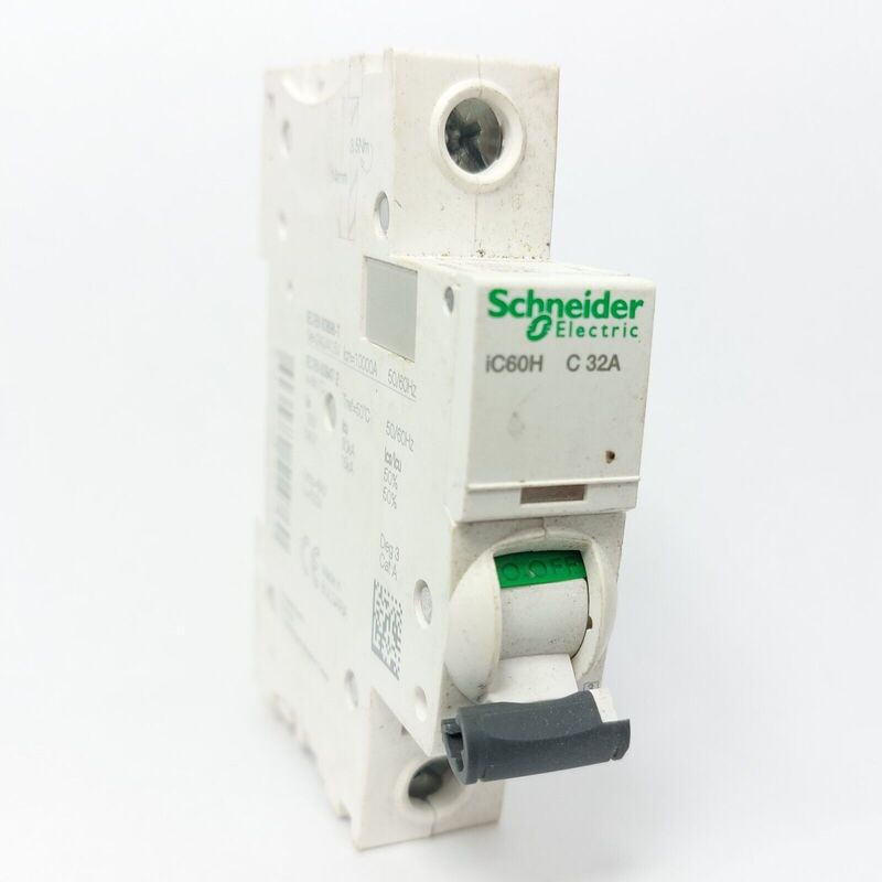 Эффективная защита с выключателем Schneider Electric C32