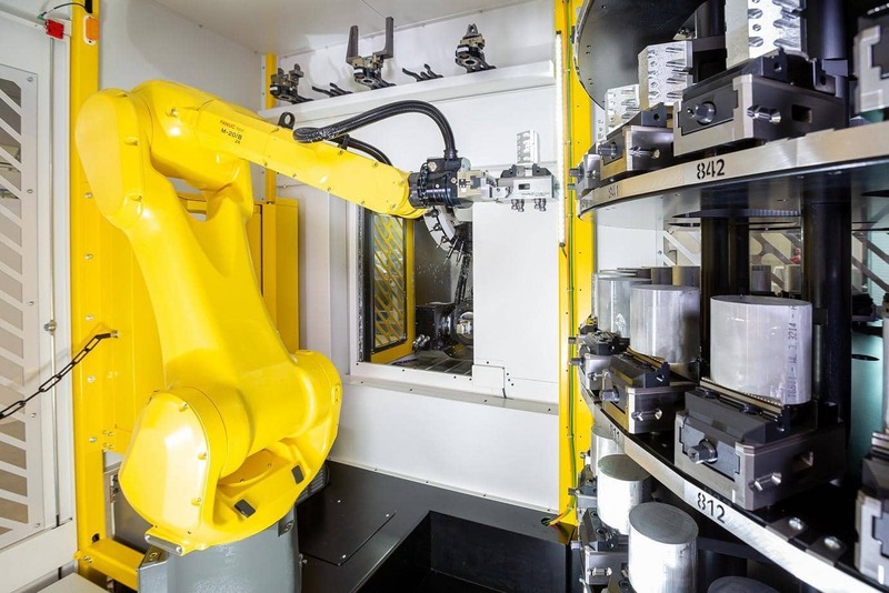 FANUC Corporation — одна из ведущих мировых компаний в сфере автоматизации и робототехники. Основанная в 1956 году в Японии, она быстро зарекомендовала себя как ведущий разработчик и производитель числовых программируемых систем (ЧПУ), промышленных роботов и автоматизированных управляющих систем.