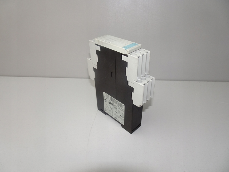 Реле Siemens 3TK2821-1CB30 Реле Siemens 3TK2821-1CB30