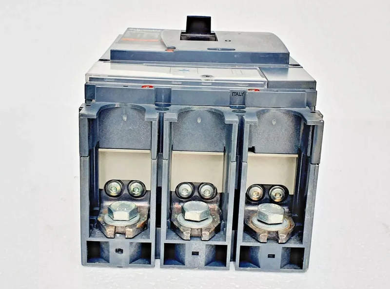 schneider electric compact nsx 630f
