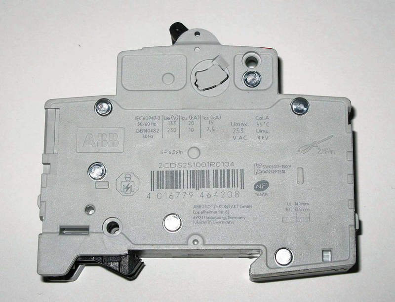 abb 2cds251001r0104