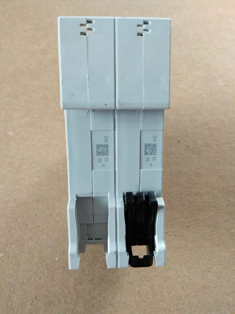 abb 2п c sh202l