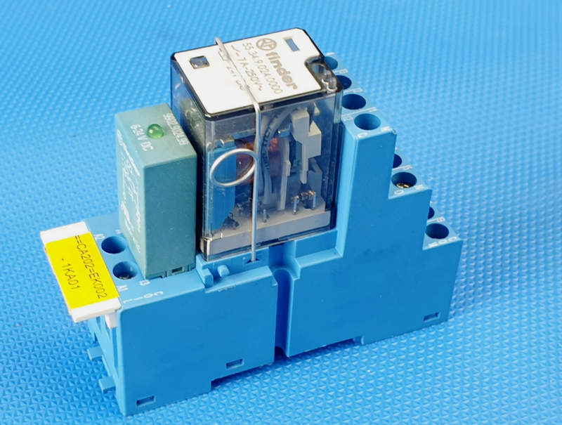 розетка finder 94.04 9 розетка finder 94.04 9