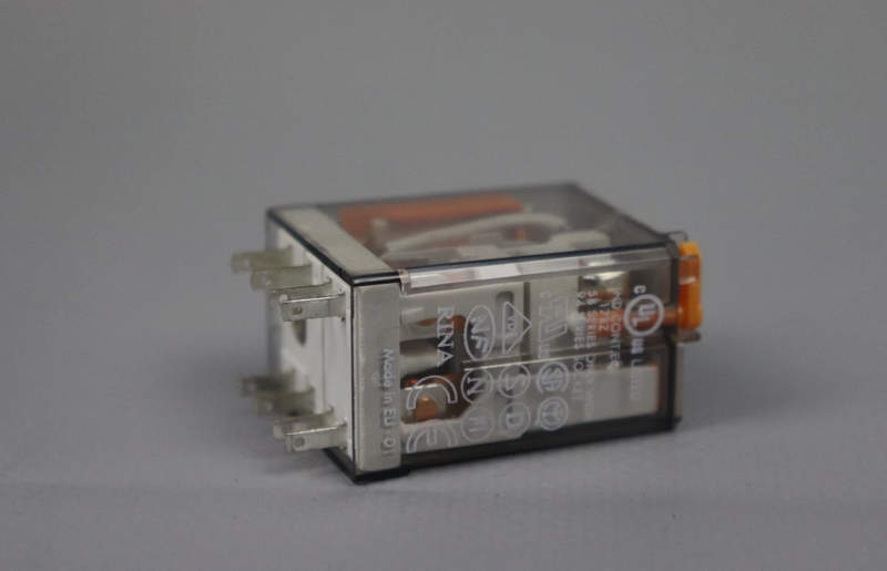 реле промежуточное finder 55.32 8.230 0040