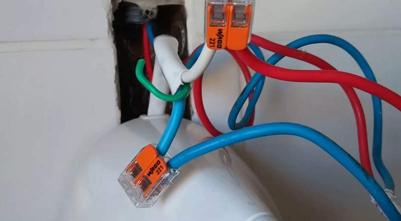 соединитель проводов wago