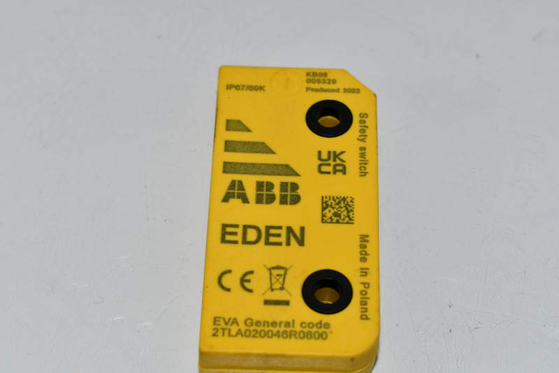 электронный компонент abb 2tla020046r0800 электронный компонент abb 2tla020046r0800