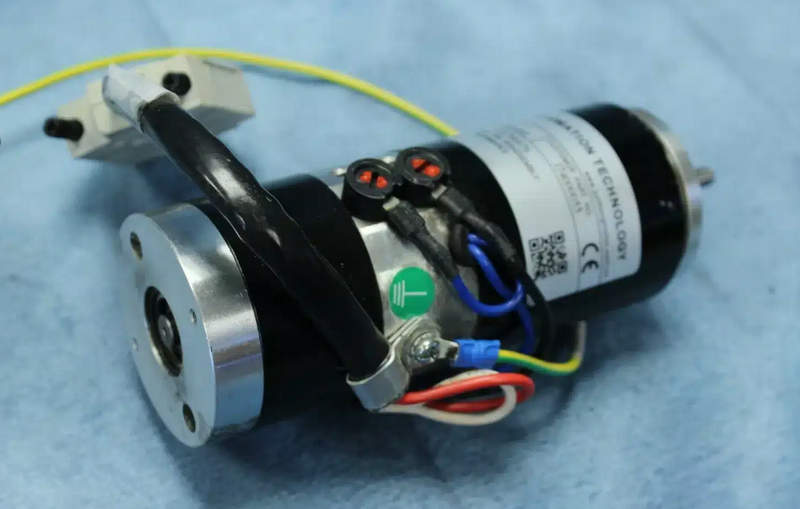 серводвигатель automation technology mb057dt183