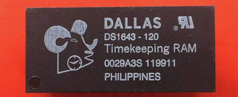 слаболетучий штоссель dallas semiconductor maxim ds1643-120