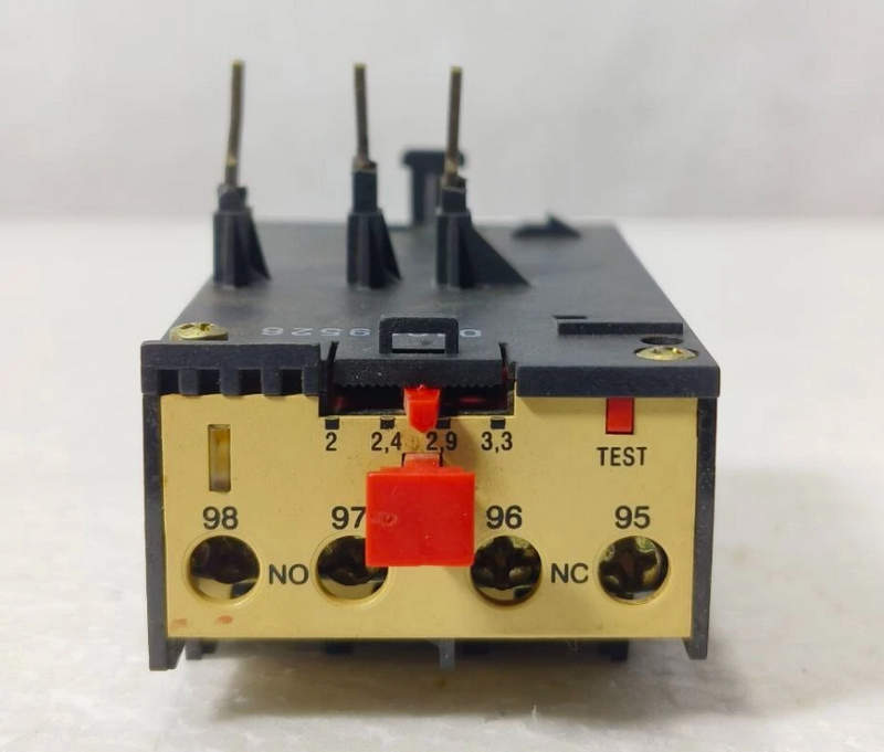 тепловое реле lovato rf9 33 2,0 - 3,3 a тепловое реле lovato rf9 33 2,0 - 3,3 a