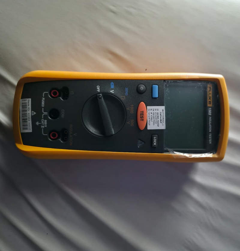 цифровой мегаомметр fluke 1503 цифровой мегаомметр fluke 1503