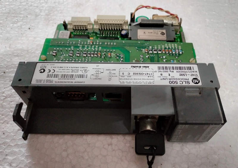 allen bradley 1747-ba u 3v; с разъе мом with plug allen bradley 1747-ba u 3v; с разъе мом with plug