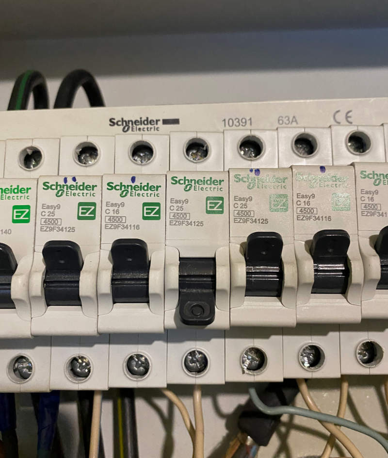 автомат schneider electric цена
