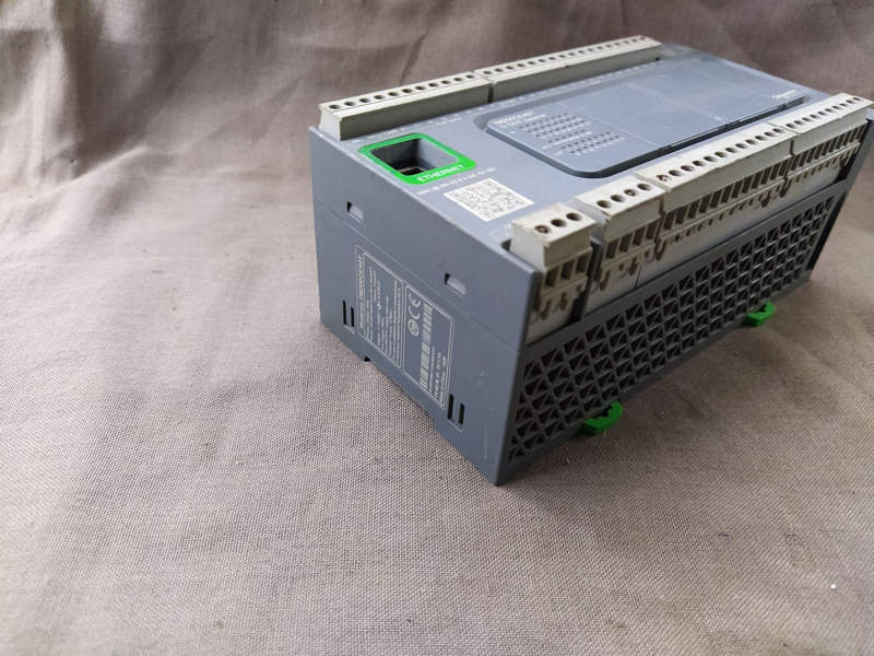 контроллер schneider electric tm200ce40t
