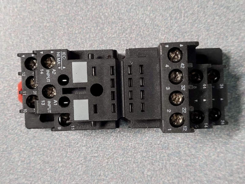 колодка schneider electric rxze2m114