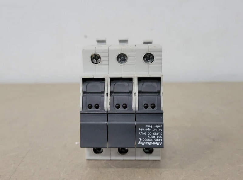 блок allen-bradley 1492-fb3c30-l