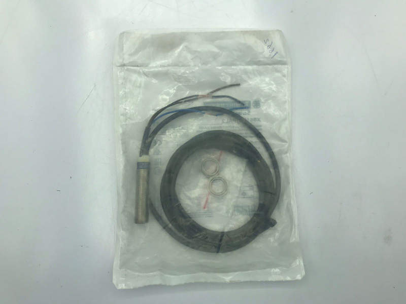 датчик индуктивный schneider electric telemecanique xs612b1pal2