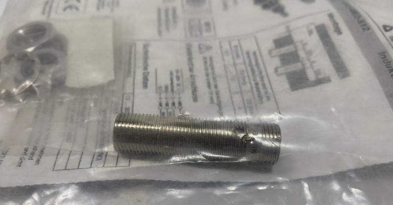 индуктивный датчик leuze is 212mm 4no-4e0-s12