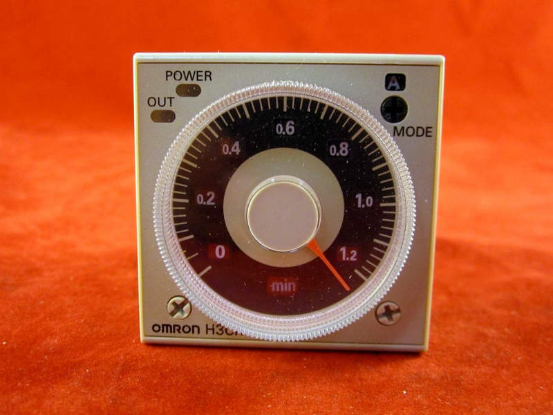 таймер аналоговый сдвоенный omron h3cr-a ac24-48 dc12-48