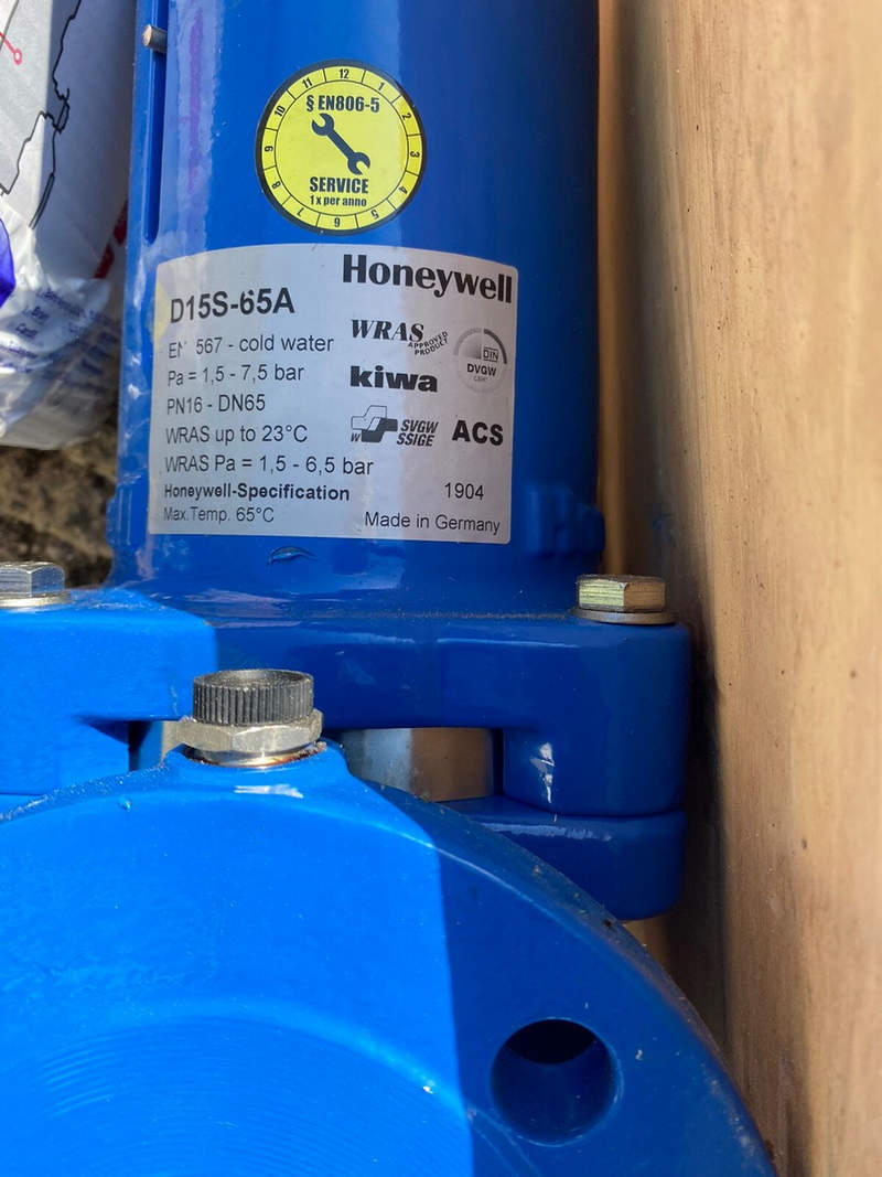 редукционный клапан давления воды honeywell d15s