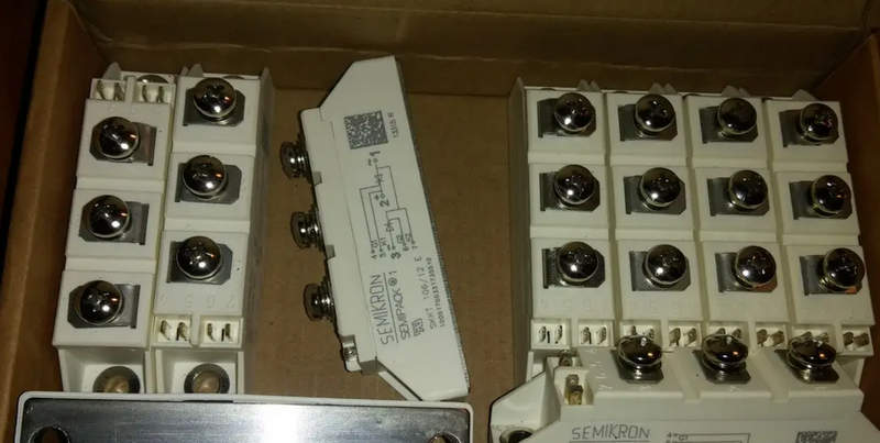 модуль тиристорный semikron skkt 106 12e модуль тиристорный semikron skkt 106 12e