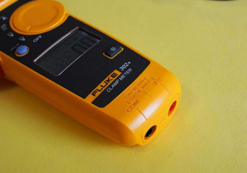 клещи fluke 302