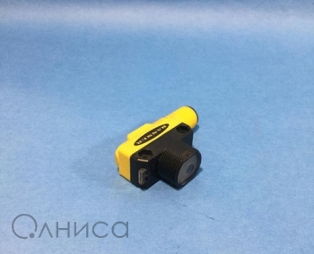 QS186LEQ8 PHOTOELECTRIC SENSOR Banner