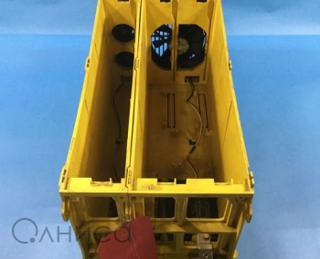 GE 18M-MCU04964-001R00 2-SLOT RACK CHASSIS GE Fanuc