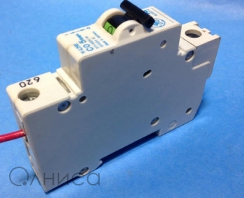 CO5 V07100 CIRCUIT BREAKER General Electric