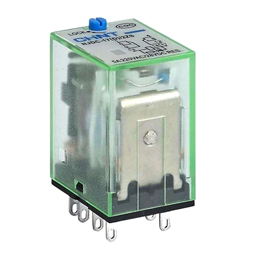 651067